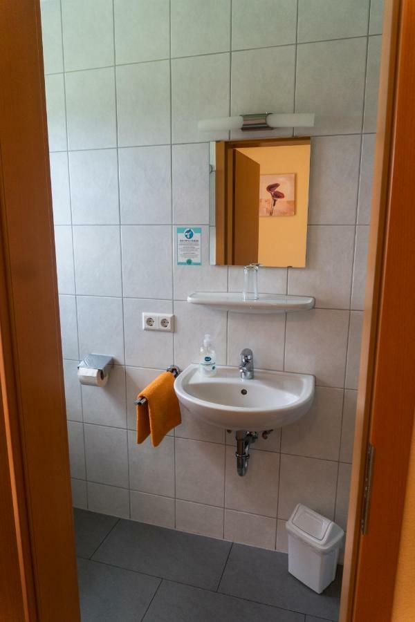 Pension Haas-Hotel Am Turm ロットヴァイル エクステリア 写真